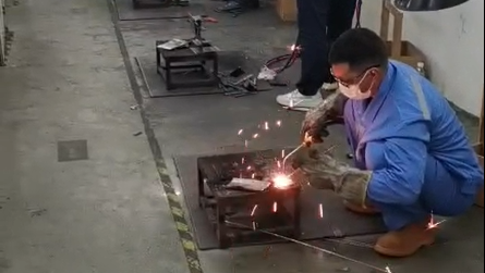 學(xué)電焊考試學(xué)費(fèi)需要多少錢？