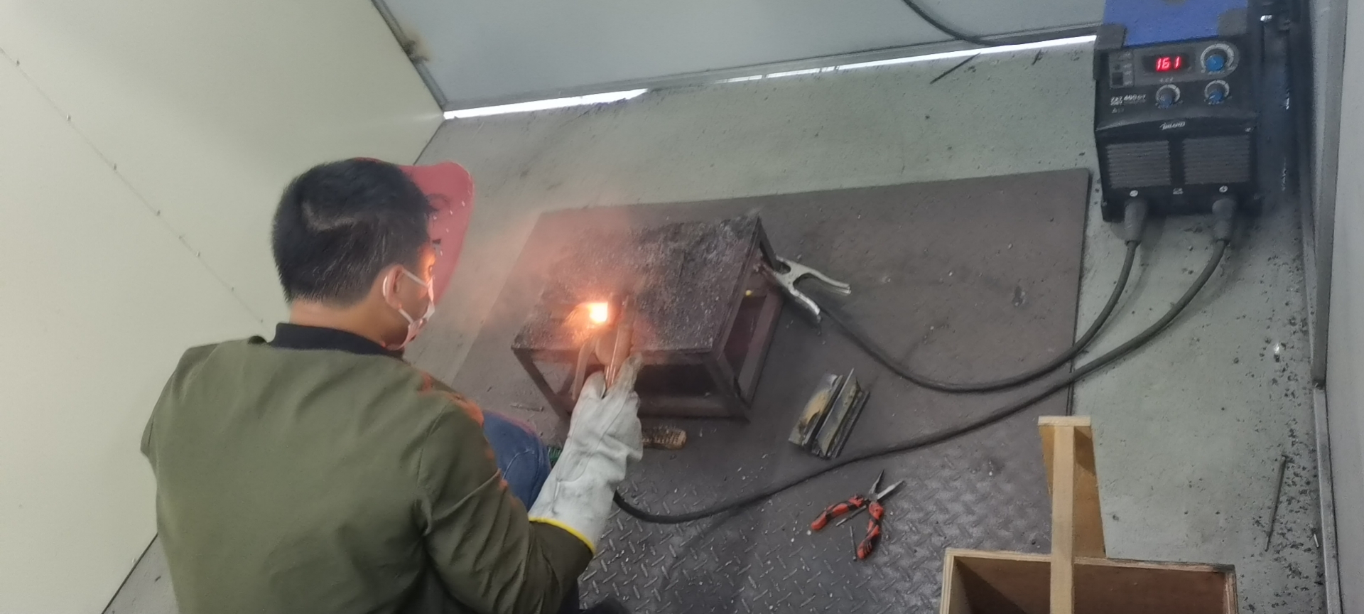 考個焊工證大概需要多少錢？