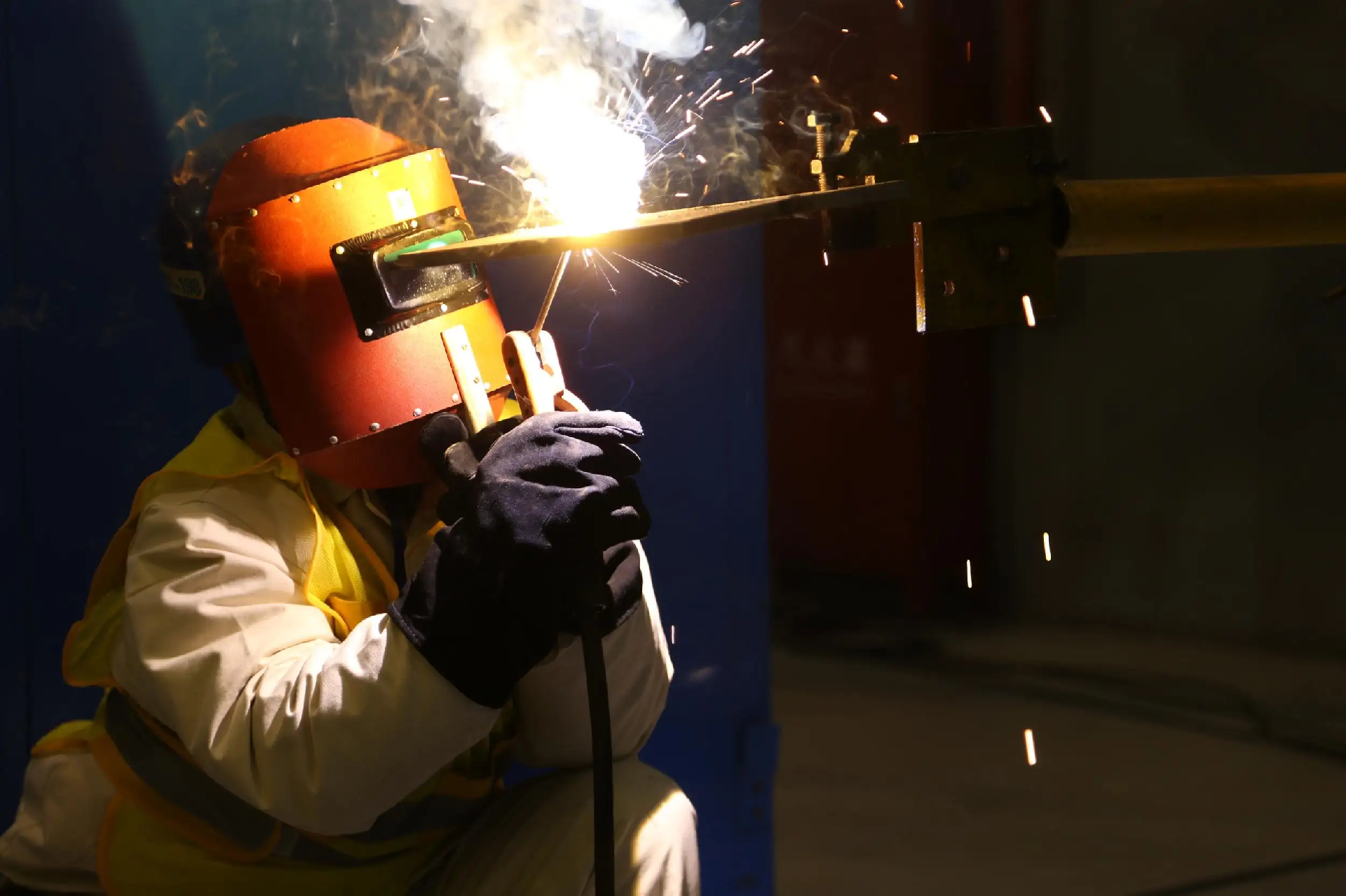 現在辦個焊工證貴嗎?焊工證需要多少錢? 現在辦個焊工證貴嗎?焊工證需要多少錢?