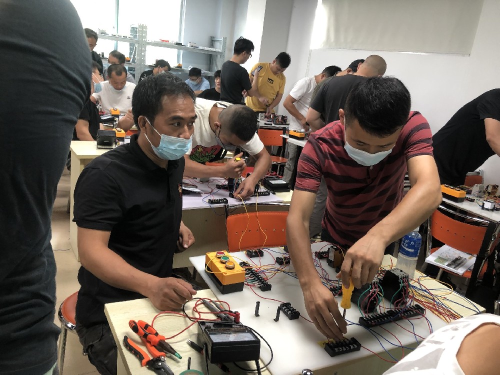 電工上崗證快速拿證要多少錢？