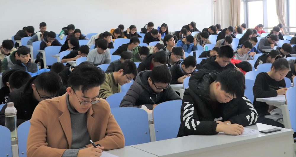 學(xué)歷培訓(xùn)機(jī)構(gòu)靠譜嗎？怎么選才不會(huì)采坑？