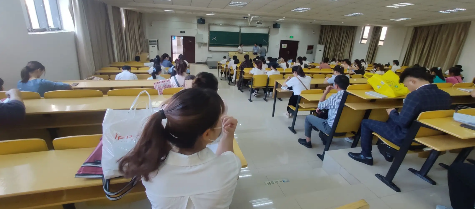 學(xué)歷培訓(xùn)機(jī)構(gòu)靠譜嗎？怎么選才不會(huì)采坑？